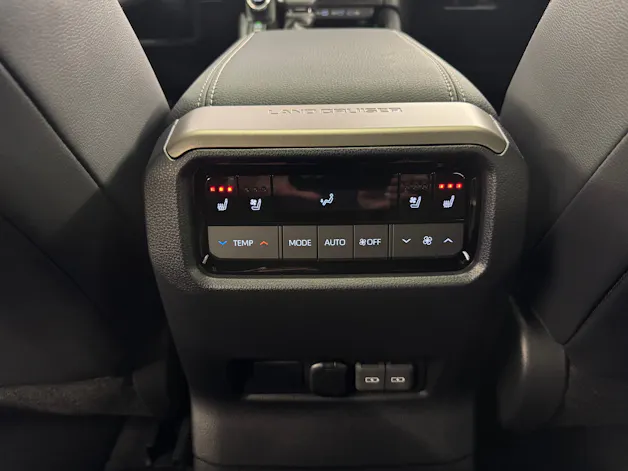 Toyota Land Cruiser 2.8 D 48V Invincible