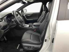 Fahrzeugbild TOYOTA RAV4 2.5 Plug-In-Hybrid Platinum