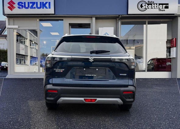 Vehicle image 4 Vehicle image 4