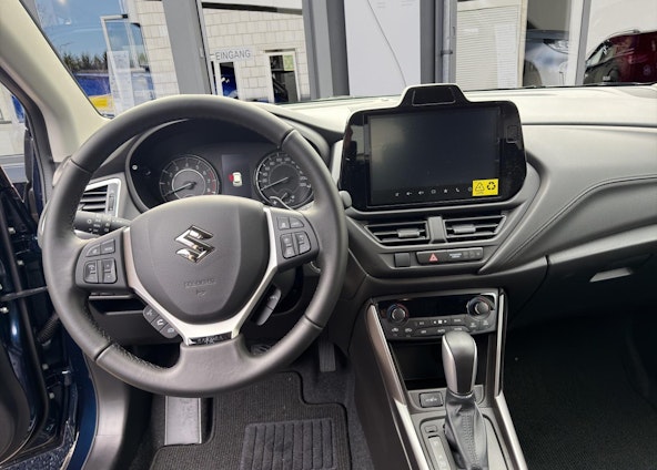 Vehicle image 10 Vehicle image 10