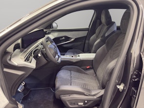 immagine del veicolo PEUGEOT 3008 e-Launch Edition AWD