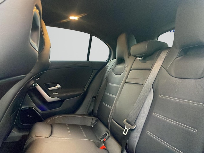 Vehicle image MERCEDES-BENZ A 250