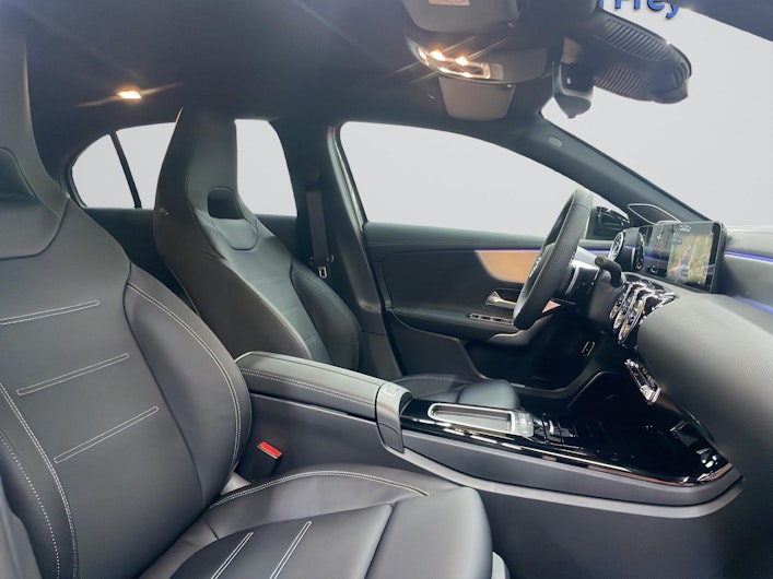 Vehicle image MERCEDES-BENZ A 250