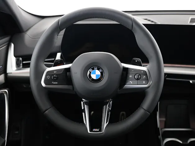 BMW X2 20d xDrive paddles