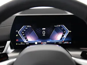 BMW X2 20d xDrive paddles