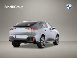 BMW X2 20d xDrive paddles