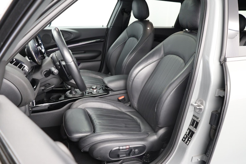 Vehicle image MINI E-C5 AIRCROSS ELEKTRO PLUS