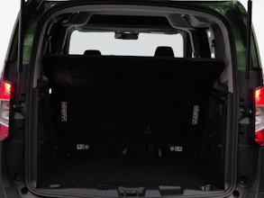 https://vehicle.imgix.net/4187255/7a070a42-13d1-4e06-a5fa-5cfe3c666faa.jpg