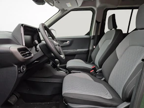 https://vehicle.imgix.net/4187255/fff68389-6483-4456-88f1-3c9544732ef8.jpg