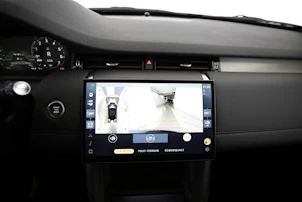 Fahrzeugbild LAND ROVER Discovery Sport 1.5 T 270e Landmark