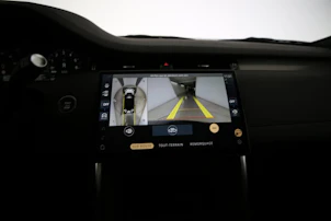 Fahrzeugbild LAND ROVER Discovery Sport 1.5 T 270e Landmark