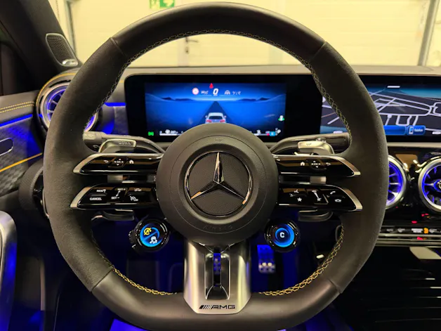 Mercedes-Benz A 45 S AMG 4matic+ Limited Edition Green Hell Magno