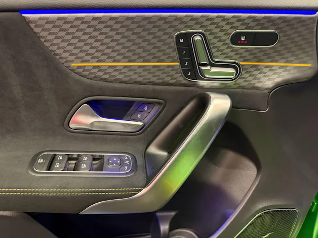 Mercedes-Benz A 45 S AMG 4matic+ Limited Edition Green Hell Magno