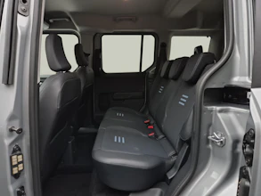 https://vehicle.imgix.net/4187278/12d1b9a2-7c38-4e68-b43b-1fab9e94757b.jpg