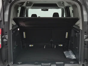 https://vehicle.imgix.net/4187278/eec2fb4e-b3b3-4cf7-a553-d513fd2e15bb.jpg