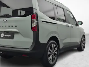 FORD Tourneo Courier 1.0 EcoBoost Titanium