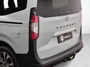 FORD Tourneo Courier 1.0 EcoBoost Titanium