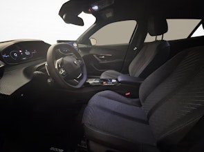 Vehicle image PEUGEOT 2008 1.2 Hybrid 145 Allure Premium