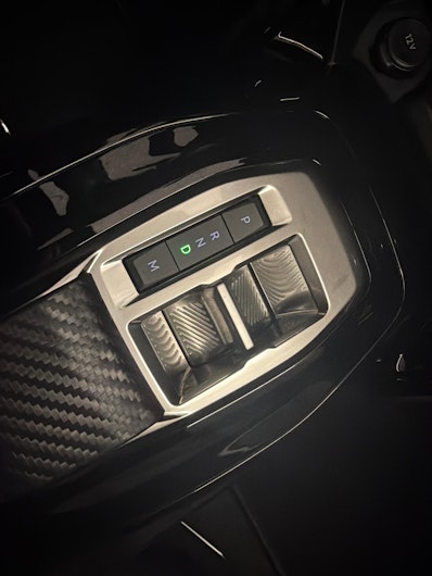 Vehicle image PEUGEOT 2008