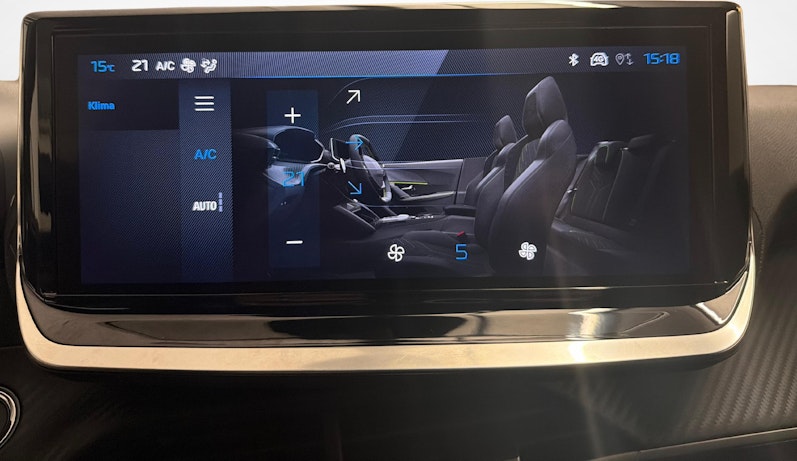 Vehicle image PEUGEOT 2008