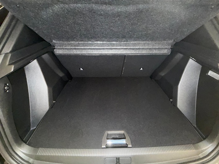 Vehicle image PEUGEOT 2008