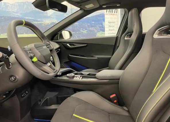 immagine del veicolo 4 immagine del veicolo 4