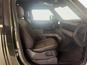 image du véhicule LAND ROVER Defender 90 3.0 D I6 250 X-Dynamic SE