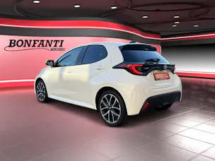 Toyota Yaris 1.5 VVT-i HSD Trend