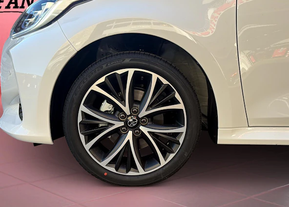 immagine del veicolo 2 immagine del veicolo 2