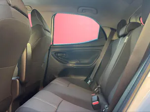 Toyota Yaris 1.5 VVT-i HSD Trend