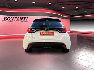 Toyota Yaris 1.5 VVT-i HSD Trend