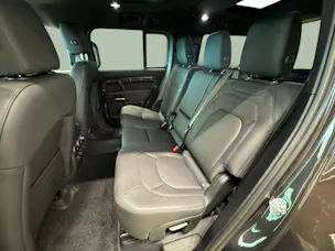 Land Rover Defender 130 3.0 D I6 X-Dynamic SE