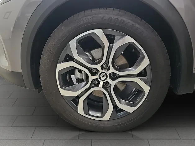 Renault Captur 1.6 E-Tech techno