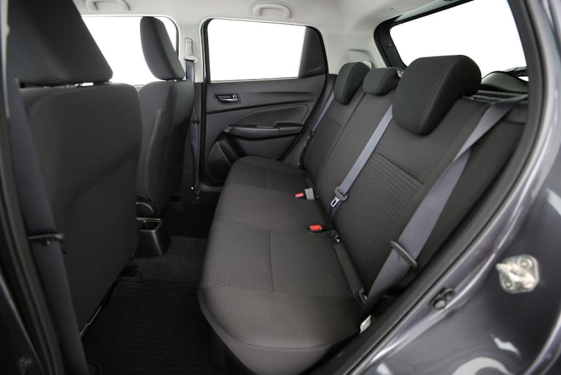 Vehicle image SUZUKI SWIFT