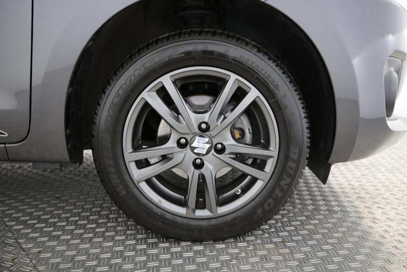 Vehicle image SUZUKI SWIFT