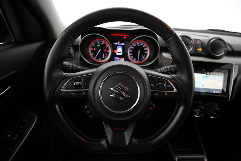 Vehicle image SUZUKI SWIFT