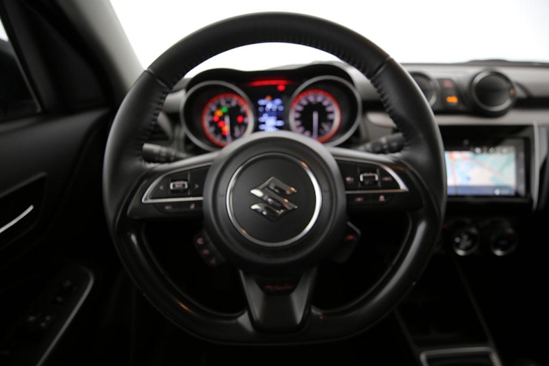 Vehicle image SUZUKI SWIFT