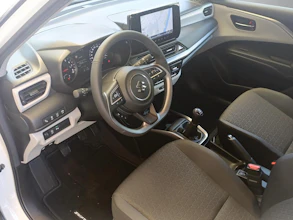 https://vehicle.imgix.net/4187538/28cde4e4-55ca-4d06-a24b-fd80b9632895.jpg