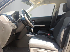 https://vehicle.imgix.net/4187545/e7414934-4dc7-4e48-b4e2-59487ed4f046.jpg
