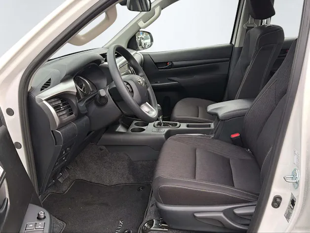 Toyota Hilux Double Cab.-Pick-up 2.4 D-4D 150 Comfort