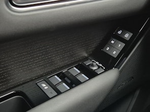 image du véhicule LAND ROVER Range Rover Velar 2.0 P400e Dynamic SE 0.99% Leasing 10'000.- Prestige Bonus