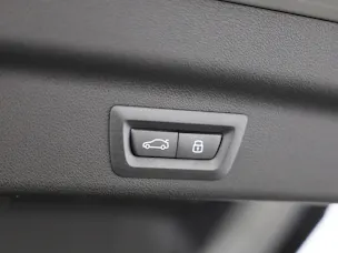 BMW X1 23d xDrive paddles