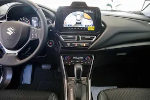 Suzuki S-Cross 1.4 T Sakura Top Hybrid 4x4