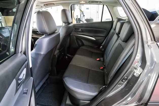 Suzuki S-Cross 1.4 T Sakura Top Hybrid 4x4