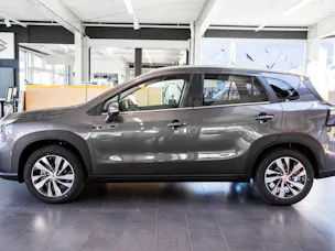 Suzuki S-Cross 1.4 T Sakura Top Hybrid 4x4