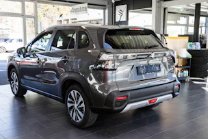 Suzuki S-Cross 1.4 T Sakura Top Hybrid 4x4