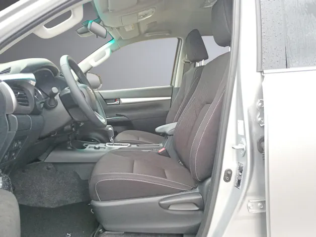Toyota Hilux Double Cab.-Pick-up 2.8 D-4D 204 Style