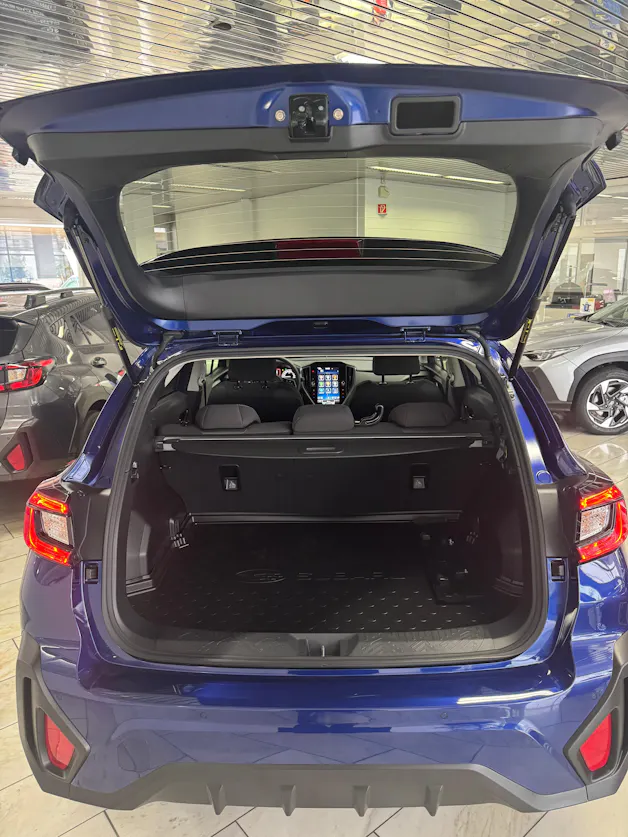 Subaru Crosstrek 2.0i e-Boxer Swiss Plus