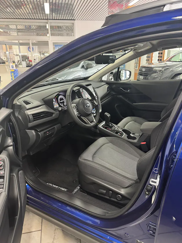Subaru Crosstrek 2.0i e-Boxer Swiss Plus