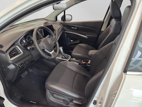 https://vehicle.imgix.net/4187717/c8b9b999-c2db-4c4a-b8cc-e181713b7d9a.jpg